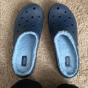 fuzzy crocs